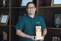 1767632801507-corporate-information-communication-technology-cict-kalla-razmal-djamal-memegang-penghargaan-top-digital-implementation-2025-s-1767612707113_169