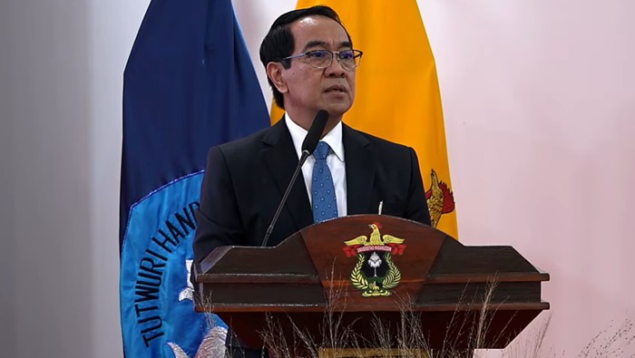 1768388806811-rektor-unhas-terpilih-periode-2026-2030-prof-jamaluddin-jompa-1768377731301_169