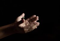 1768410407485-ilustrasi-berdoa_169