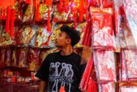 1769101644759-jelang-imlek-glodok-kembali-merah-meriah-1768660903427_169