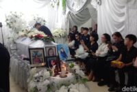 1769252795025-suasana-rumah-duka-mendiang-florencia-lolita-wibisono-di-minahasa-sulut-1769236413353_169