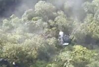 1769404021636-lokasi-penemuan-serpihan-pesawat-atr-42-500-yang-jatuh-di-gunung-bulusaraung-dokumen-istimewa-1768798400331_169