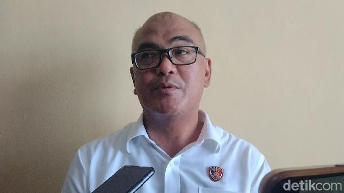 1769533664062-kasat-reskrim-polres-tomohon-iptu-royke-mantiri-1769515324778_169